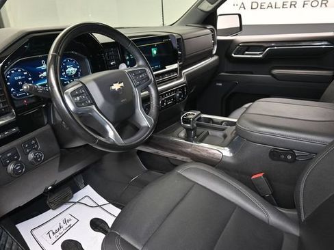 Used 2023 Chevrolet Silverado 1500 LTZ w/ LTZ Premium Package AWD/4WD image 12