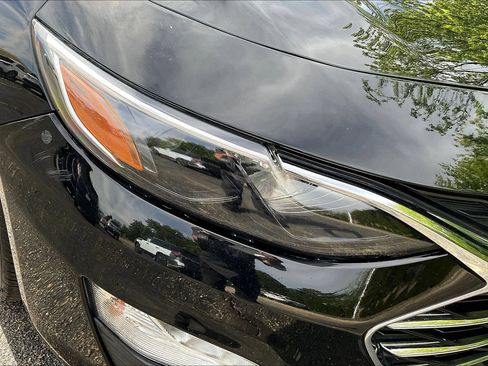 Used 2022 Chevrolet Malibu LT FWD image 30