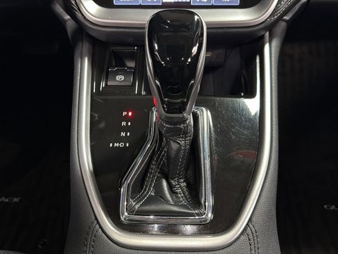 Certified 2022 Subaru Outback Limited image 18