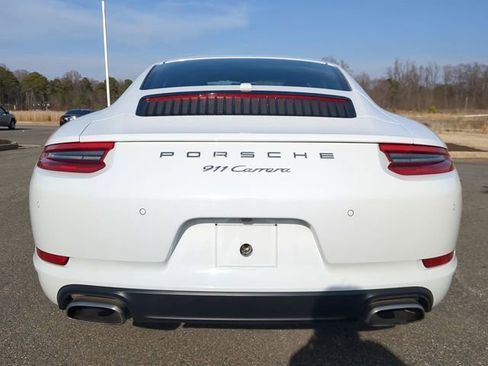 Used 2017 Porsche 911 Carrera image 5