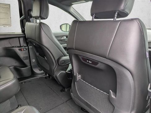 New 2026 Chrysler Pacifica Select w/ S Appearance Package FWD image 28