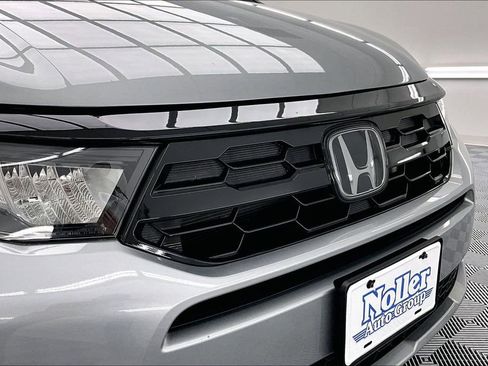 Used 2025 Honda Odyssey Elite image 29