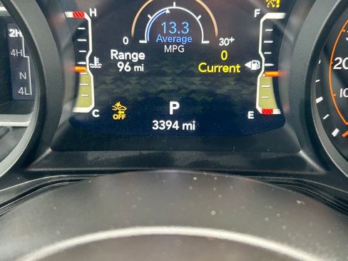 Used 2025 Jeep Gladiator Rubicon w/ Convenience Group image 40