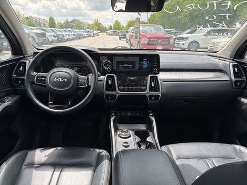 Used 2023 Kia Sorento EX AWD/4WD image 20