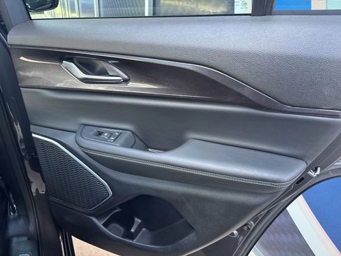 Used 2022 Jeep Grand Cherokee Altitude image 57