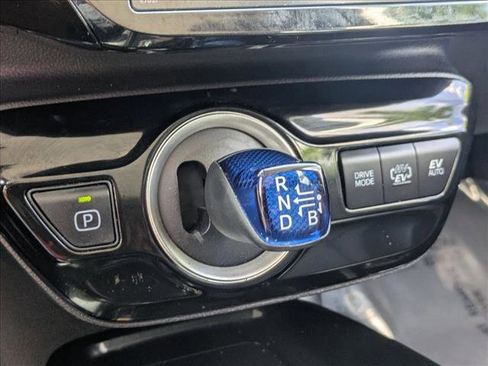 Certified 2022 Toyota Prius Prime XLE FWD image 11