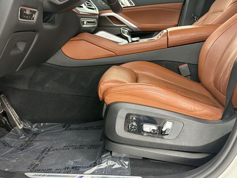 Used 2023 BMW X6 xDrive40i w/ M Sport Package AWD/4WD image 15