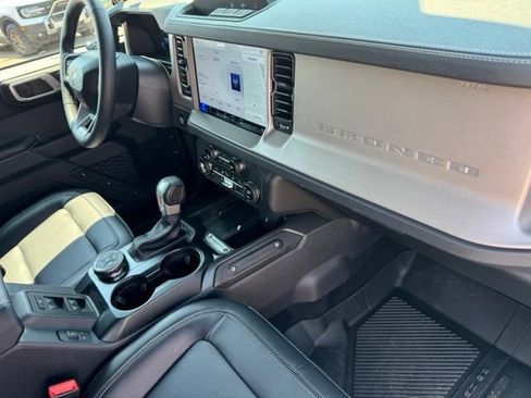 New 2026 Ford Bronco Outer Banks AWD/4WD image 24
