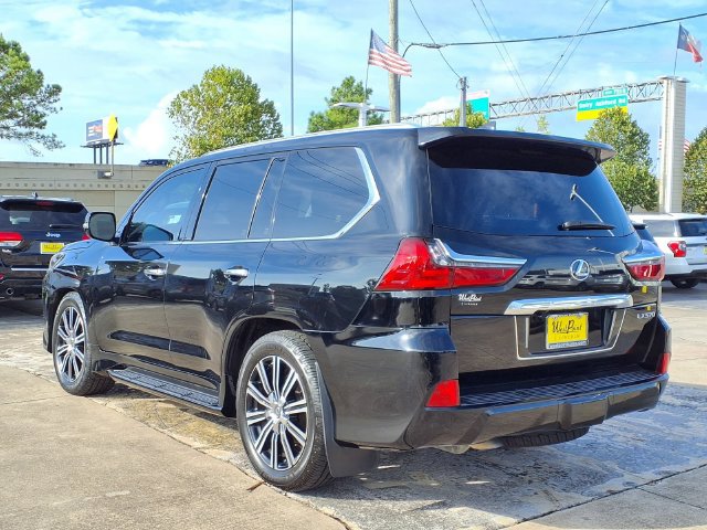 Used 2018 Lexus LX 570 4WD w/ Luxury Package image 23