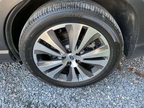 Used 2022 Subaru Ascent Touring AWD/4WD image 28