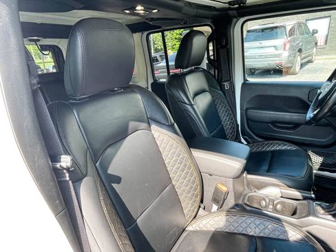 Used 2021 Jeep Wrangler Unlimited Sahara AWD/4WD image 10