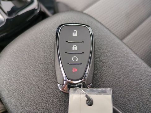 Certified 2025 Chevrolet Trax LT image 34