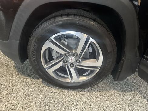 Certified 2021 GMC Terrain SLT w/ LPO, Dark Accent Package AWD/4WD image 34