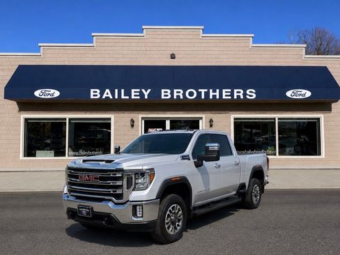 Used 2023 GMC Sierra 2500 SLE w/ SLE Value Package; AWD/4WD image 1