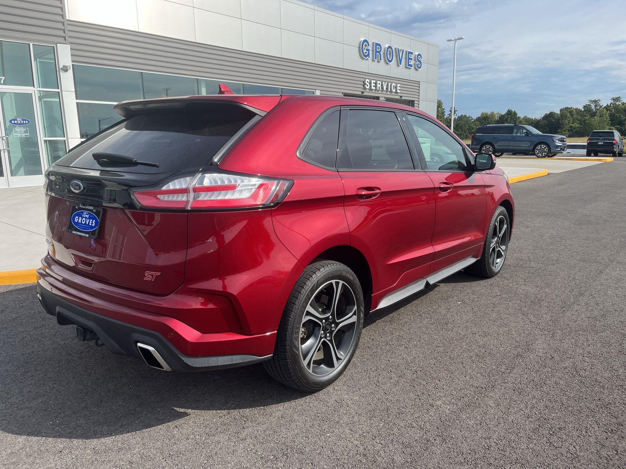 Used 2019 Ford Edge ST AWD/4WD image 16