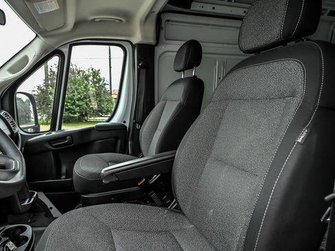 Used 2023 RAM ProMaster 2500 FWD image 14