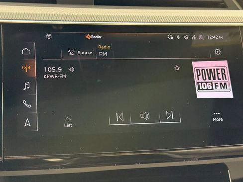 Certified 2024 Audi Q8 e-tron Prestige image 17