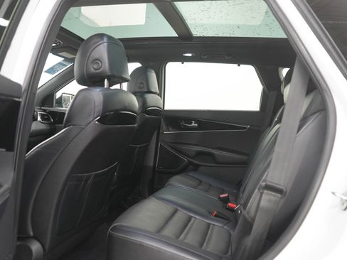 Used 2017 Kia Sorento SX AWD/4WD image 19