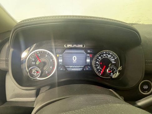 Used 2024 RAM 2500 Laramie image 16