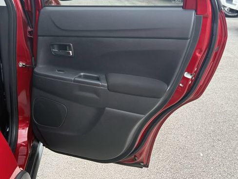 Used 2023 Mitsubishi Outlander Sport AWD image 35