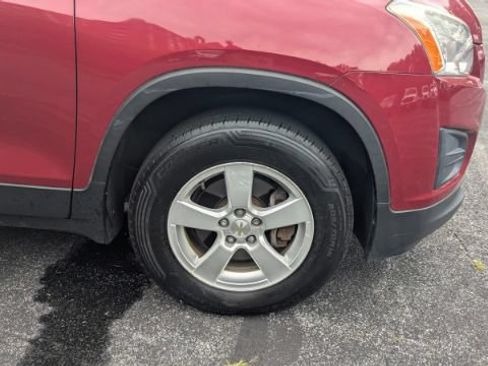 Used 2015 Chevrolet Trax LS AWD/4WD image 11