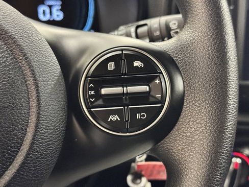 Used 2025 Kia Soul LX w/ LX Technology Package image 20