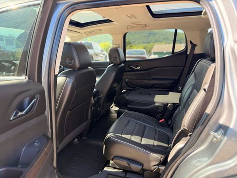 Used 2022 GMC Acadia Denali w/ GMC Pro Grade Package AWD/4WD image 15