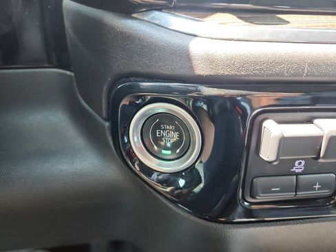 Used 2024 Chevrolet Silverado 2500 LT w/ Convenience Package AWD/4WD image 22