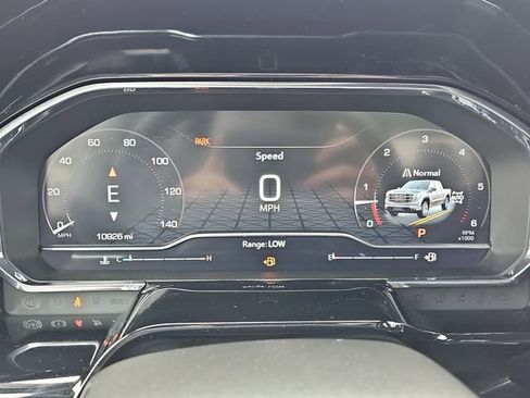 Used 2025 GMC Sierra 1500 Elevation image 12