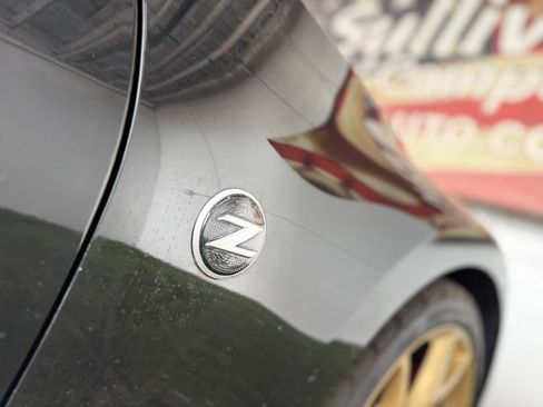 Used 2017 Nissan 370Z w/ Sport Package image 16