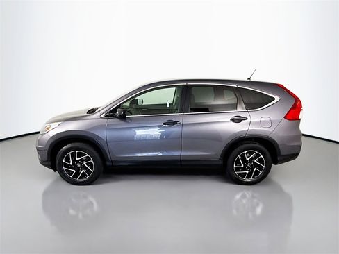 Used 2016 Honda CR-V SE image 2
