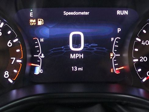 Used 2026 Jeep Compass Latitude AWD/4WD image 16