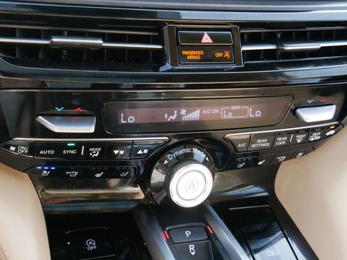 Used 2025 Acura MDX SH-AWD w/ Advance Package image 23