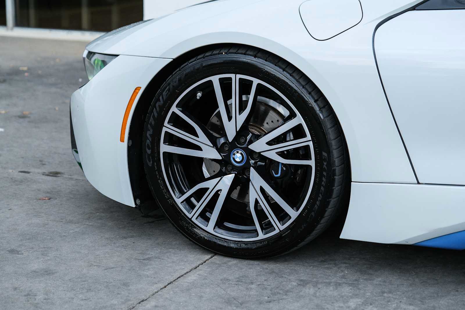 Used 2015 BMW i8 AWD/4WD image 18