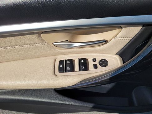 Used 2017 BMW 330i Sedan RWD image 25