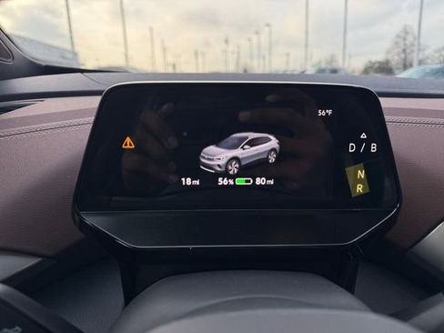 New 2025 Volkswagen ID.4 Pro AWD/4WD image 18