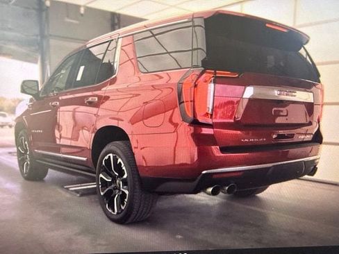 Used 2022 GMC Yukon Denali RWD image 4