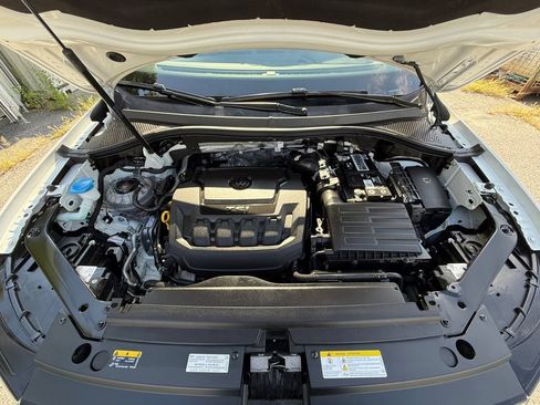 Used 2023 Volkswagen Tiguan SE R-Line FWD image 28