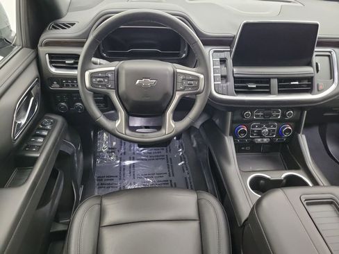 Certified 2024 Chevrolet Tahoe Z71 w/ Luxury Package AWD/4WD image 13