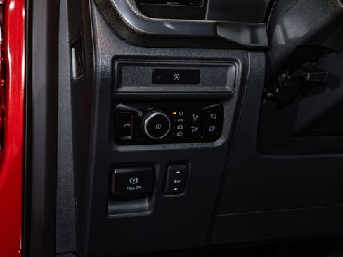 Used 2025 Ford F150 Lariat w/ Equipment Group 501A Mid AWD/4WD image 21