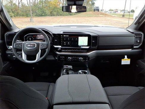 New 2026 GMC Sierra 1500 Elevation image 4