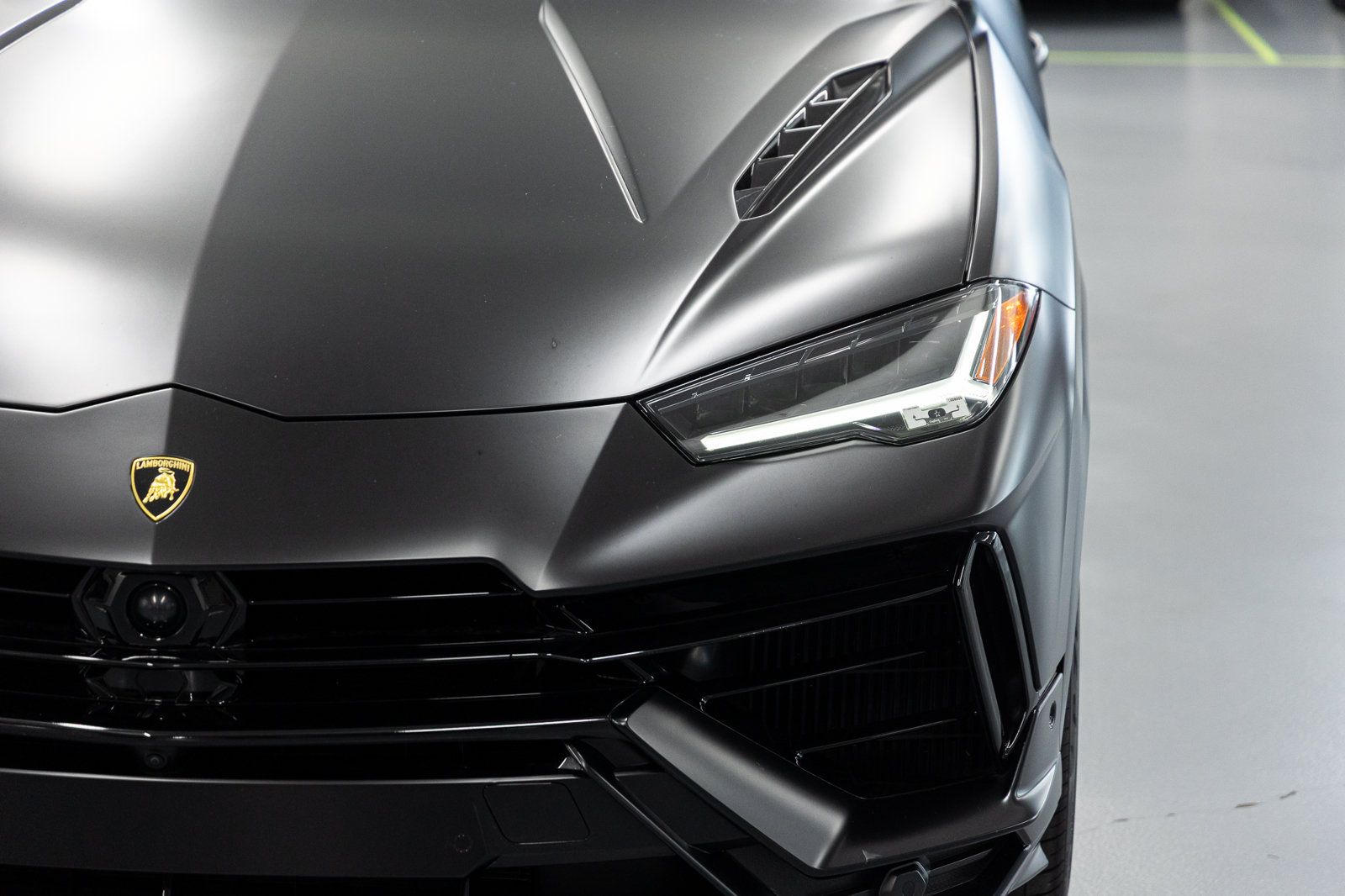 Used 2024 Lamborghini Urus S AWD/4WD image 9