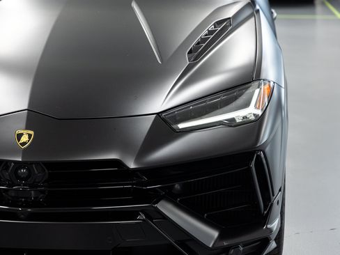 Used 2024 Lamborghini Urus S AWD/4WD image 9
