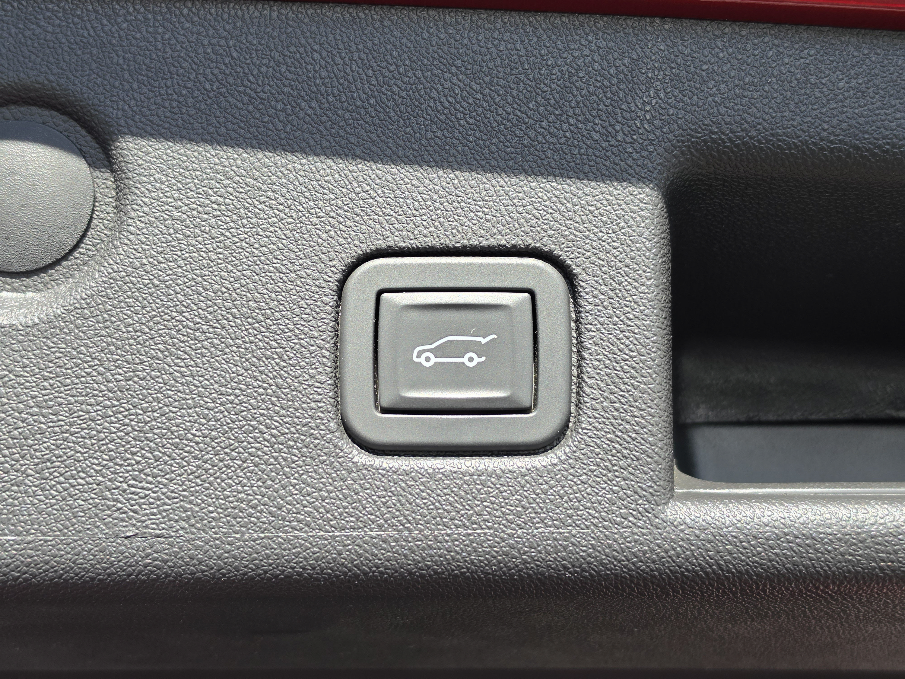 Used 2024 Chevrolet Equinox RS w/ RS Leather Package FWD image 14