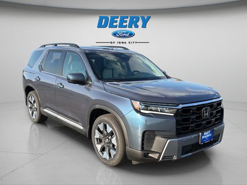 Used 2026 Honda Pilot Touring image 14