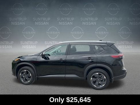 Used 2025 Nissan Rogue SV w/ SV Premium Package FWD image 4