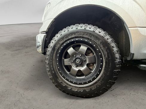 Used 2016 Ford F150 XLT w/ Equipment Group 302A Luxury image 10