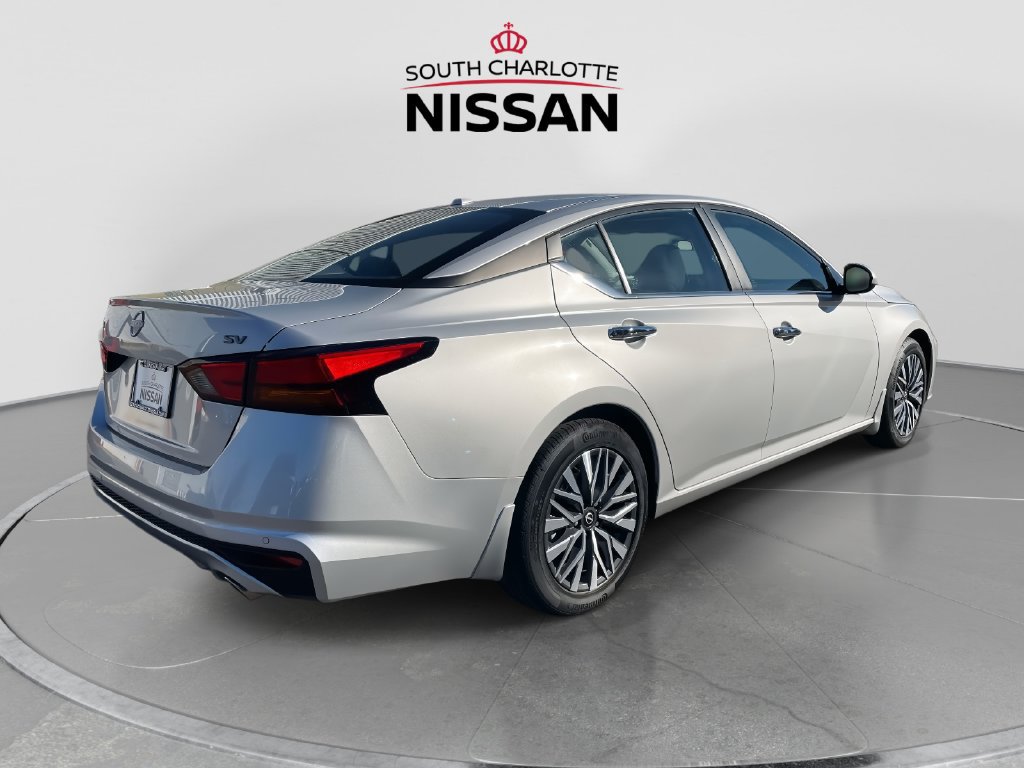 Used 2024 Nissan Altima 2.5 SV w/ SV Premium Package FWD image 6
