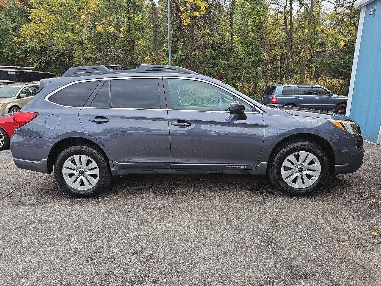 Used 2016 Subaru Outback 2.5i Premium AWD/4WD image 5