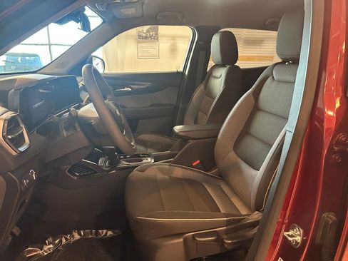 Used 2025 Chevrolet TrailBlazer LT image 24